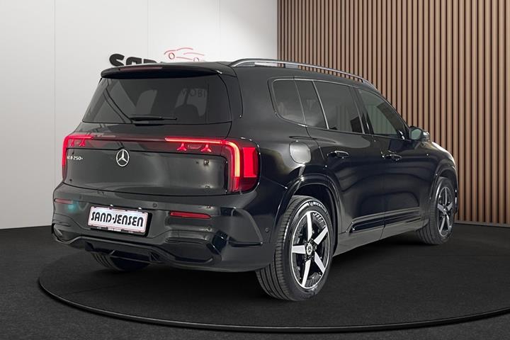 Sort Mercedes GLB250+ fra 2026