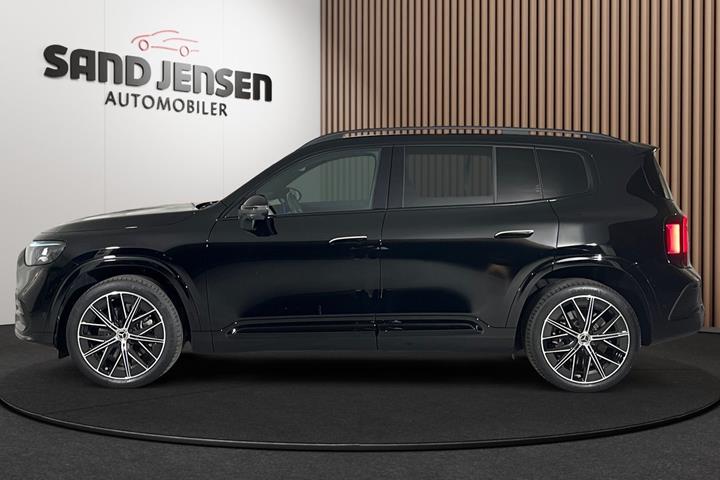 Sort Mercedes GLB250+ fra 2026