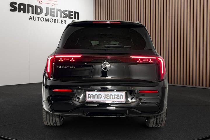 Sort Mercedes GLB250+ fra 2026