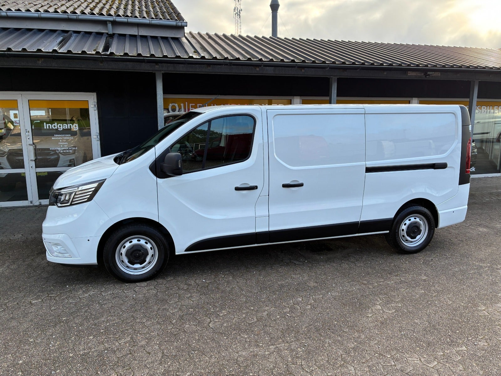 Renault Trafic 2,0 dCi 130 L2H1