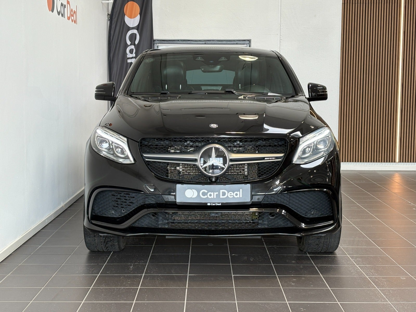 Sort Mercedes GLE63 fra 2015