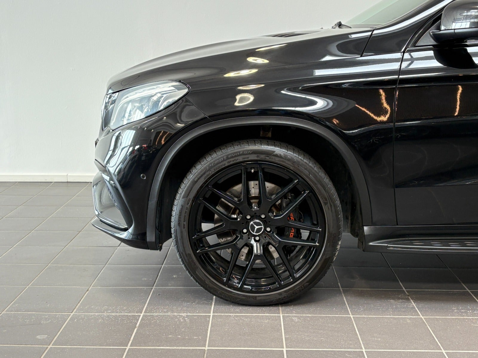 Sort Mercedes GLE63 fra 2015