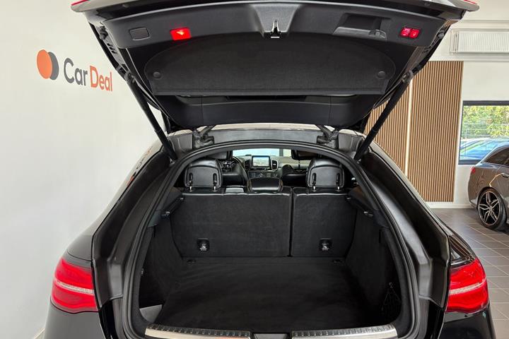 Sort Mercedes GLE63 fra 2015