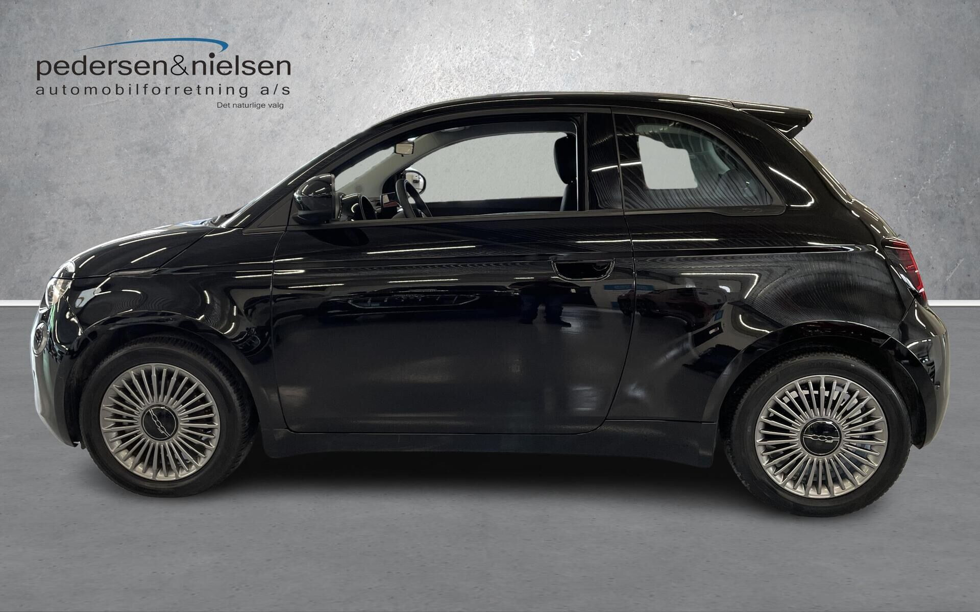 Sort Fiat 500e fra 2023