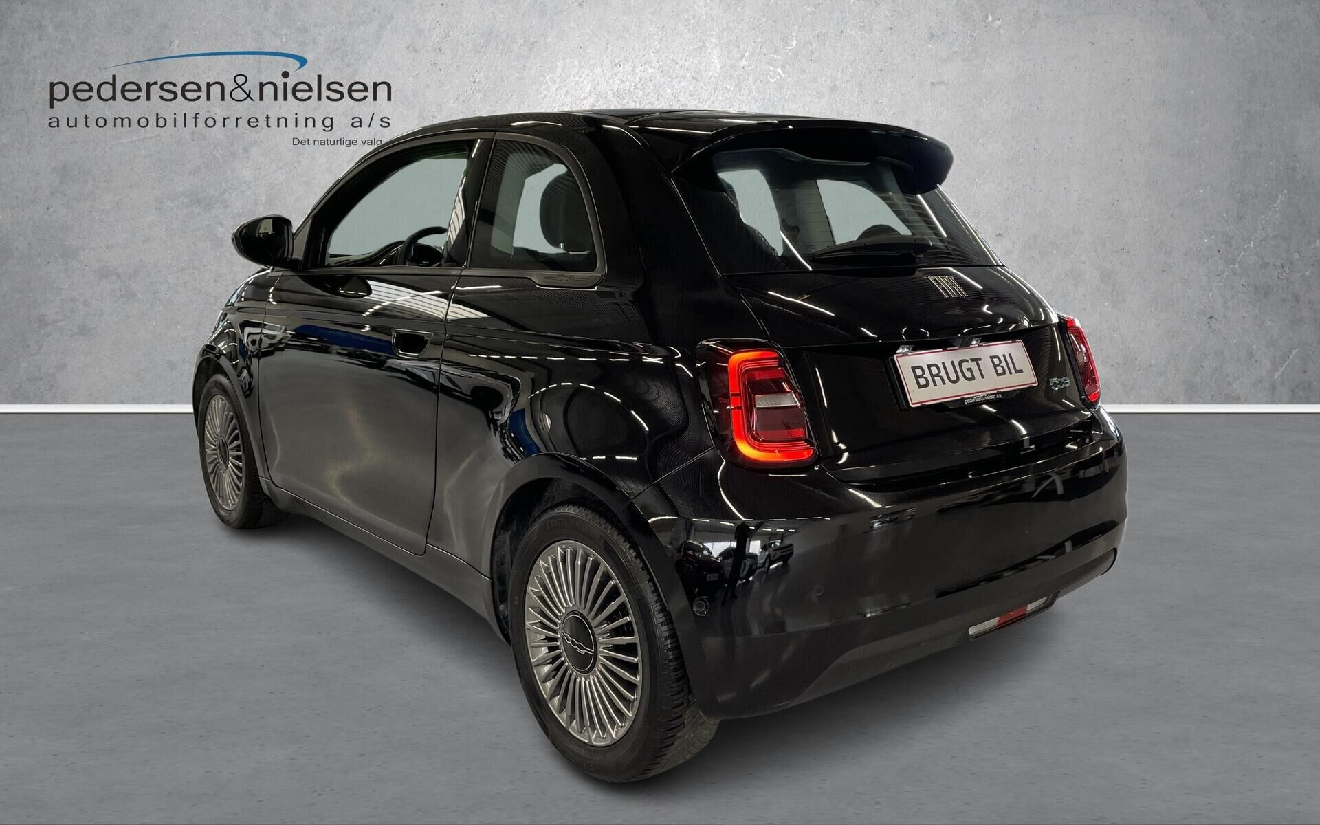 Sort Fiat 500e fra 2023