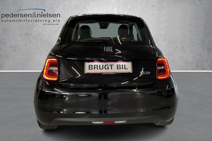 Sort Fiat 500e fra 2023