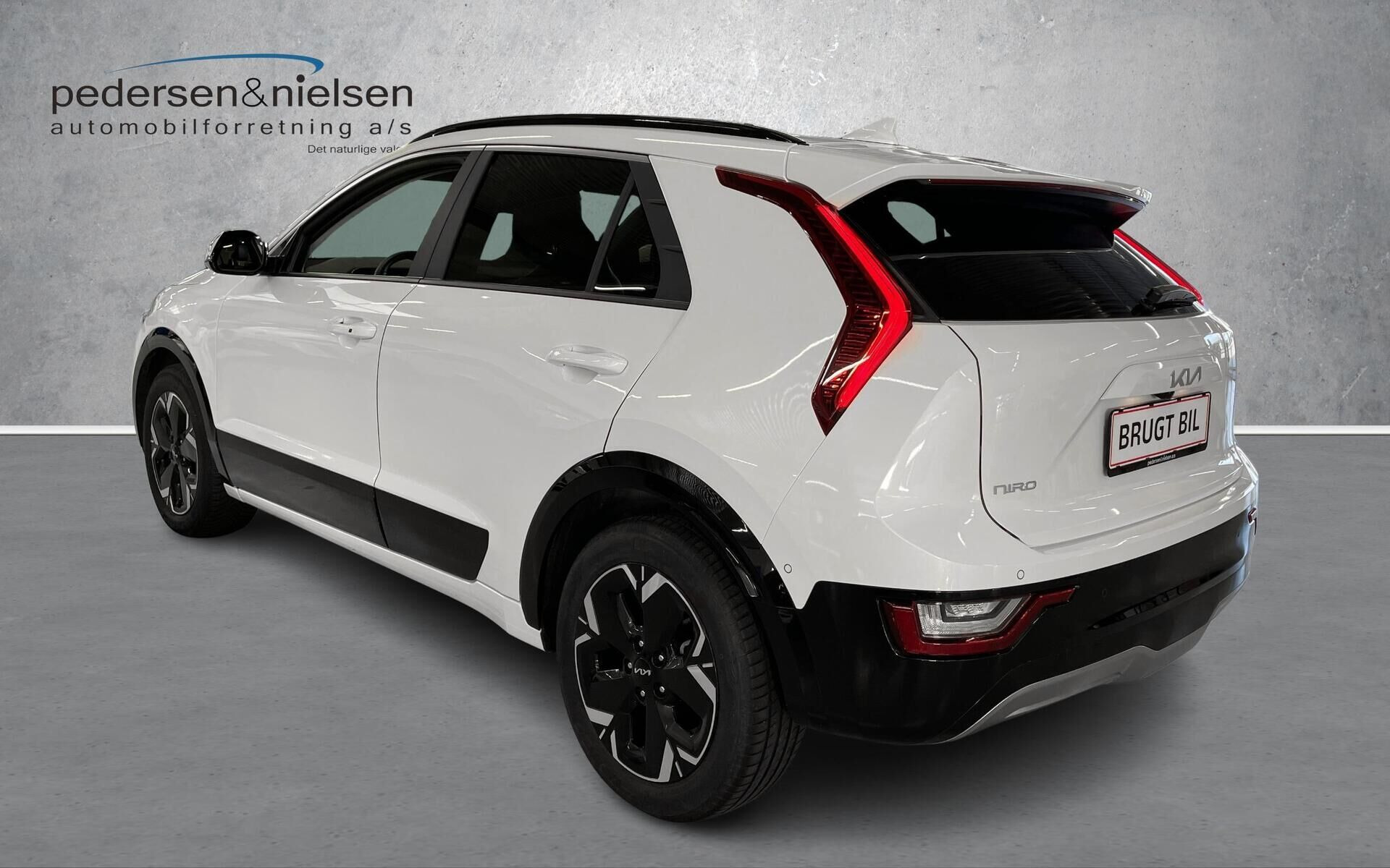 Hvid Kia Niro EV fra 2023