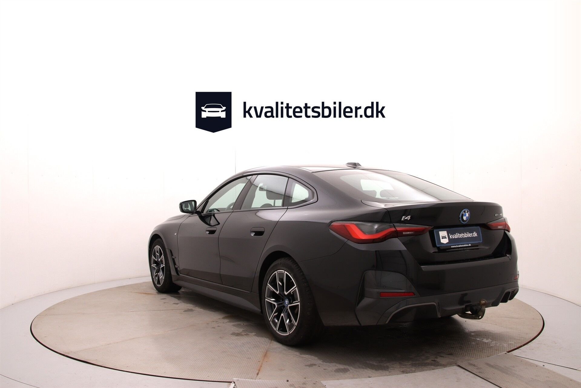 Sort BMW i4 fra 2023