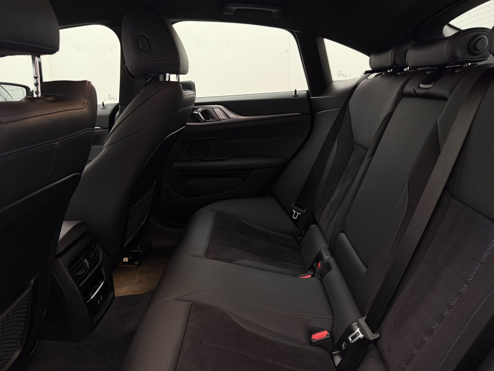Sort BMW i4 fra 2023