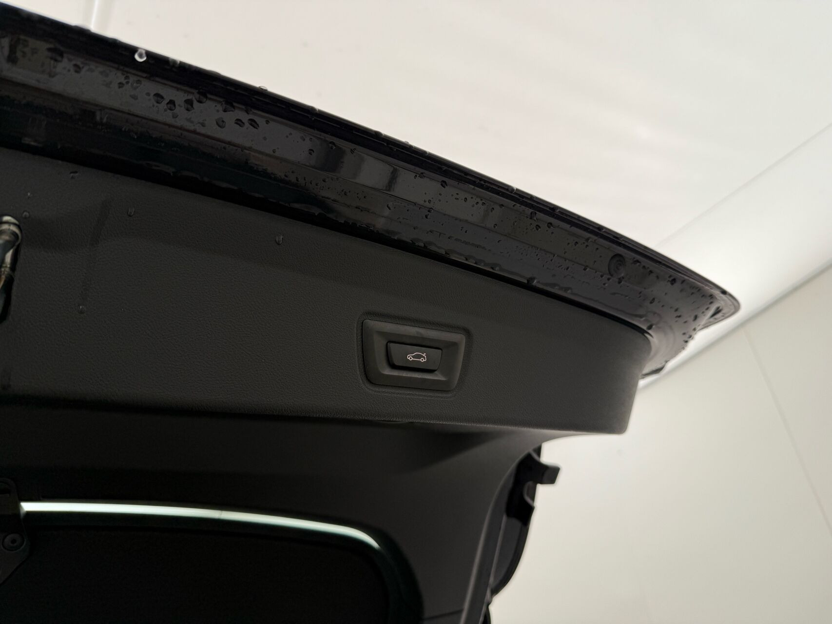 Sort BMW i4 fra 2023