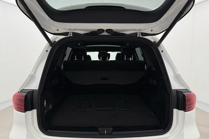 Hvid Mercedes EQB250+ fra 2024