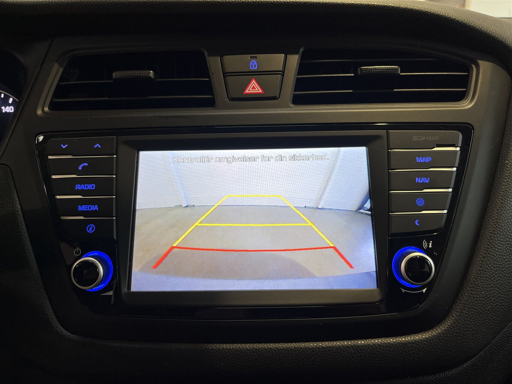 Sølv Hyundai i20 fra 2017