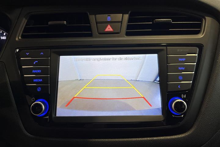 Sølv Hyundai i20 fra 2017