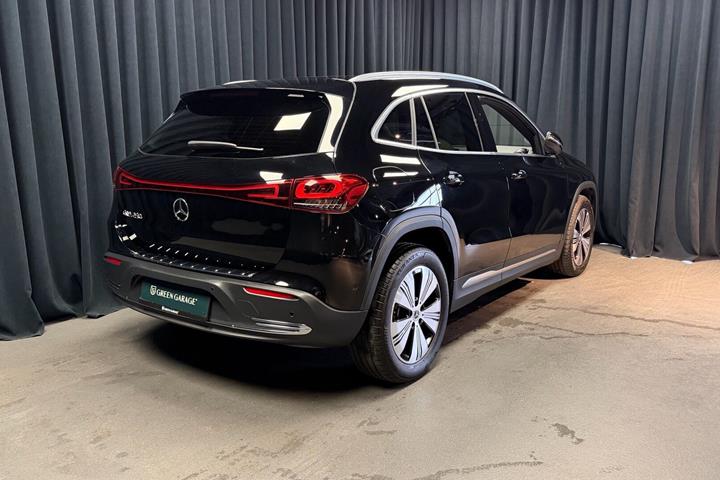 Sort Mercedes EQA250 fra 2023