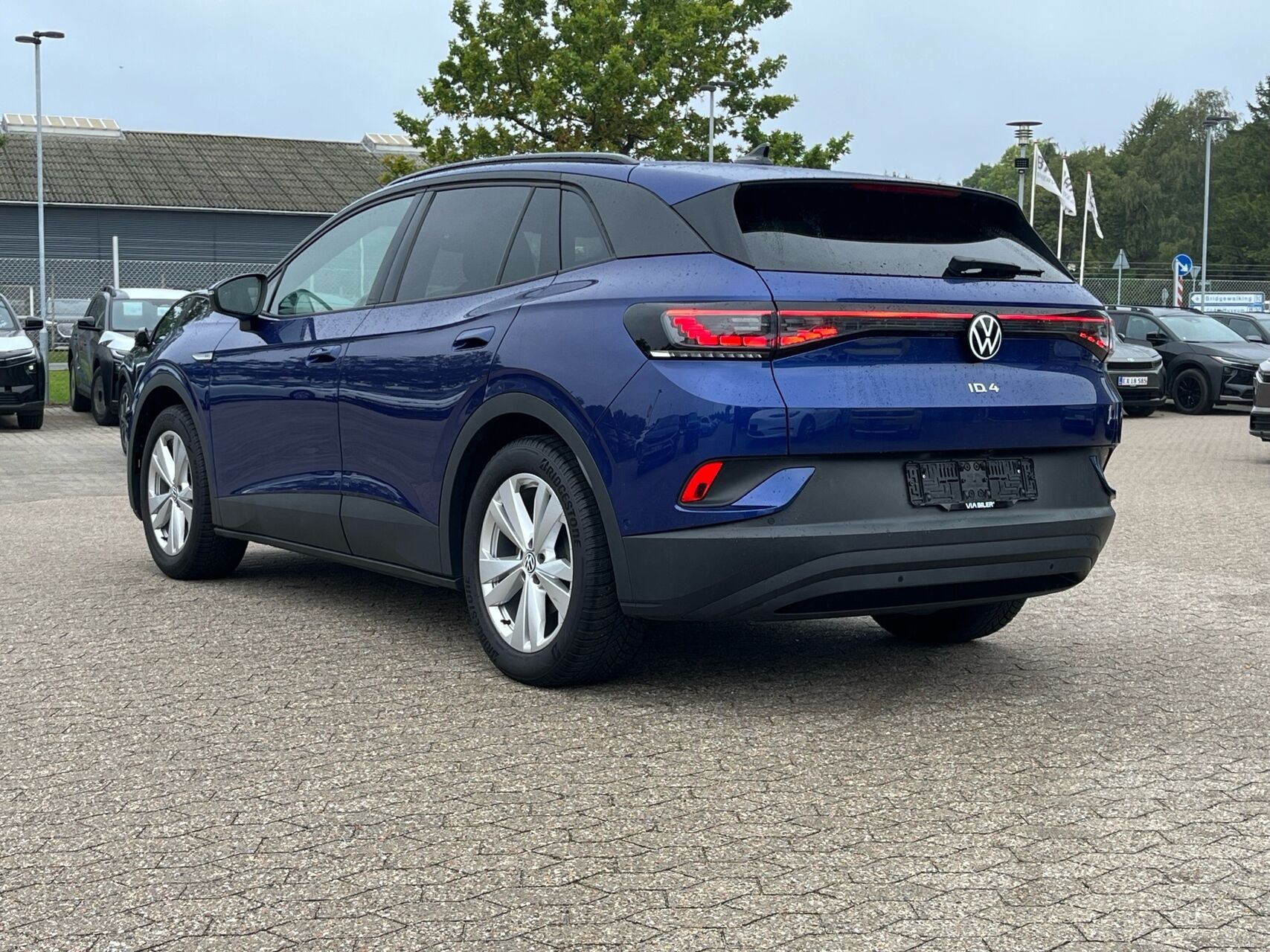 Blå VW ID.4 fra 2023