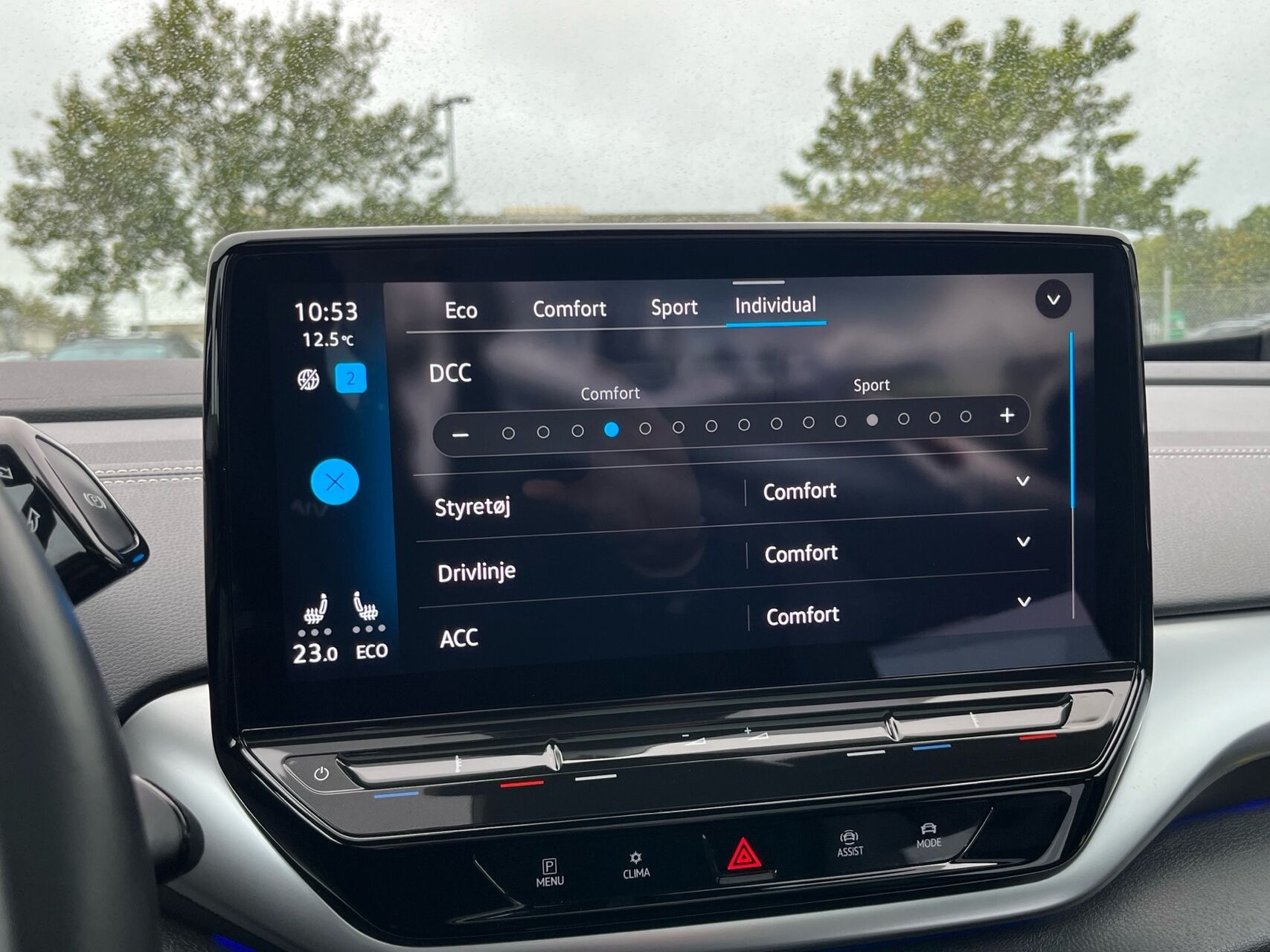 Blå VW ID.4 fra 2023