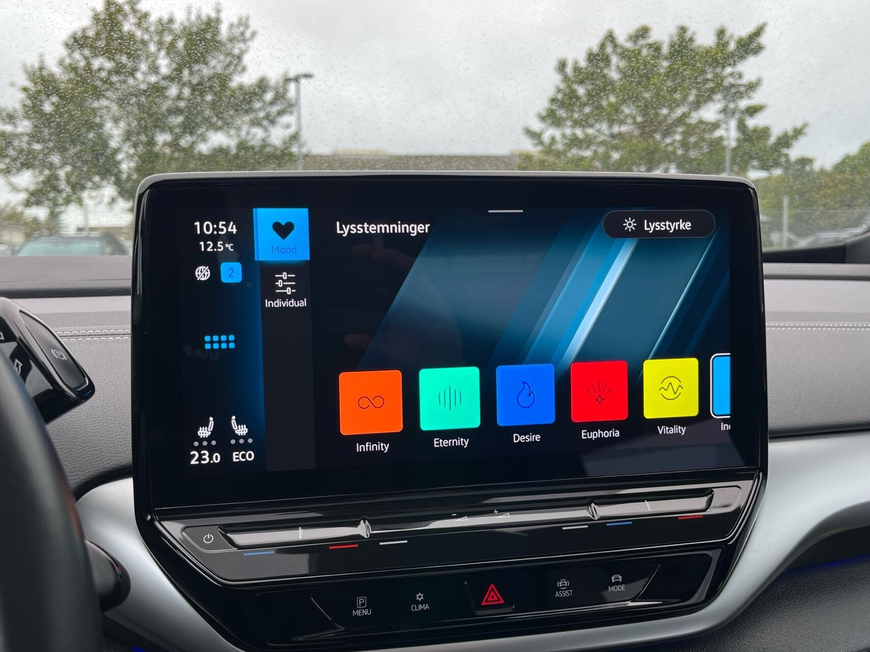 Blå VW ID.4 fra 2023