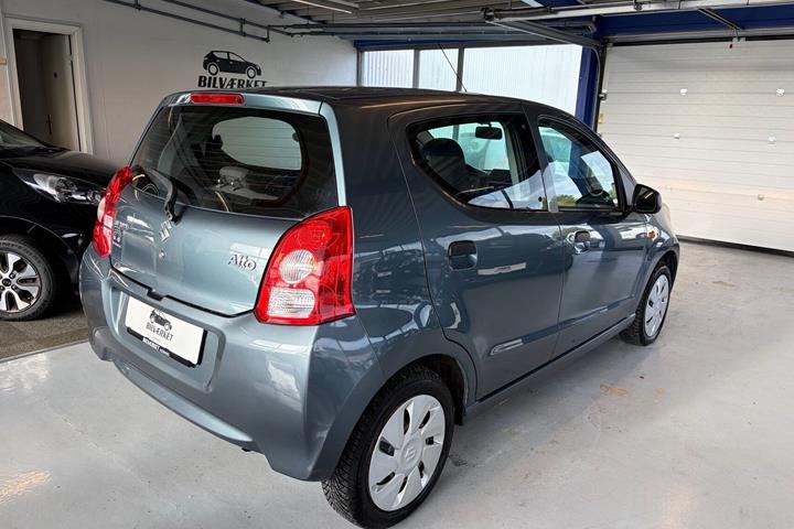 undefined Suzuki Alto fra 2010