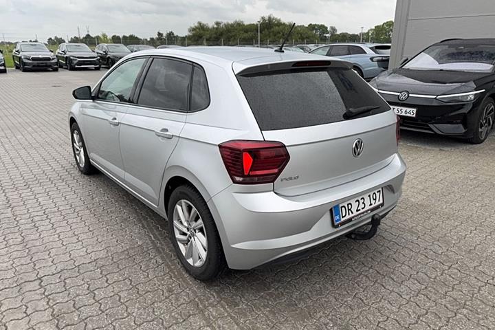 Sølv VW Polo fra 2019