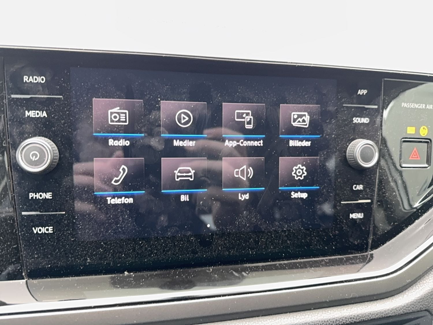Sølv VW Polo fra 2019