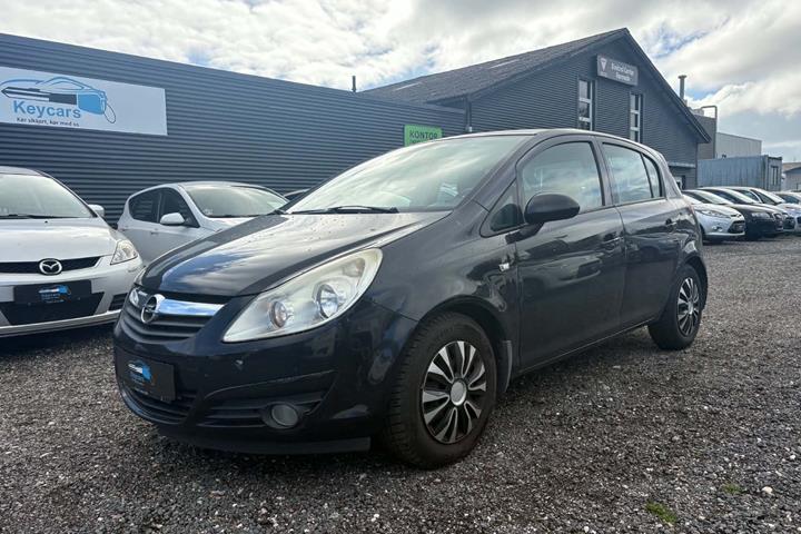 Sort Opel Corsa fra 2010
