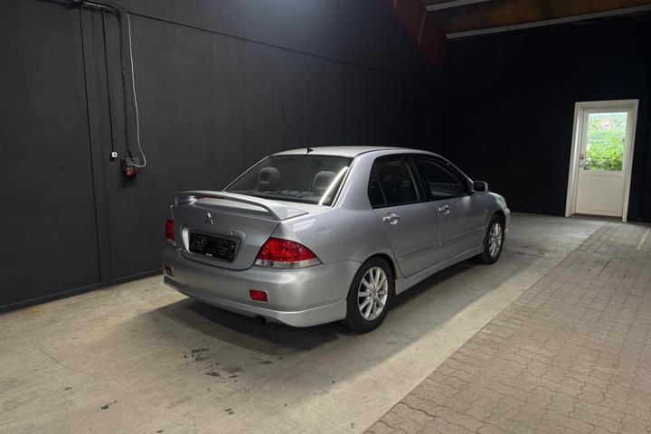 undefined Mitsubishi Lancer fra 2006 set udefra