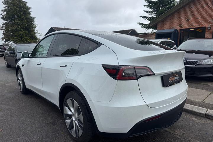 undefined Tesla Model Y fra 2021