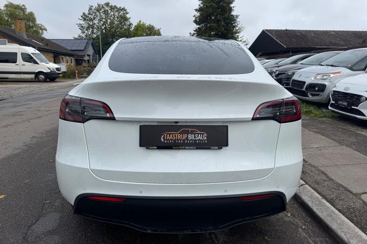 undefined Tesla Model Y fra 2021