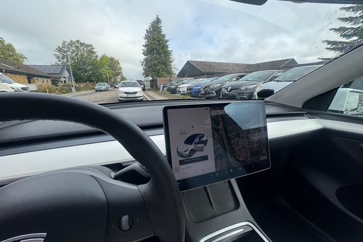 undefined Tesla Model Y fra 2021