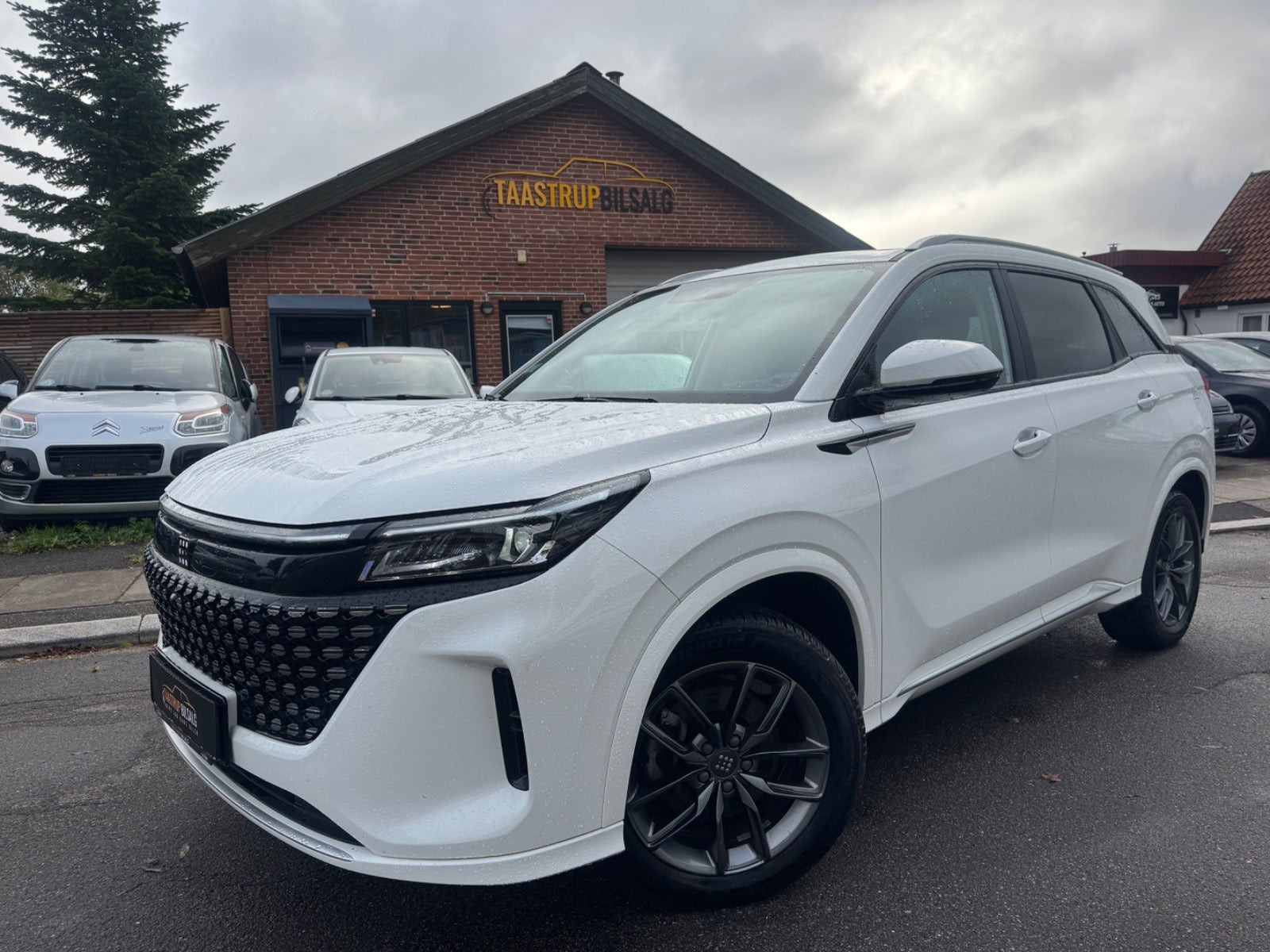 Navor E5 1,5 PHEV Rock