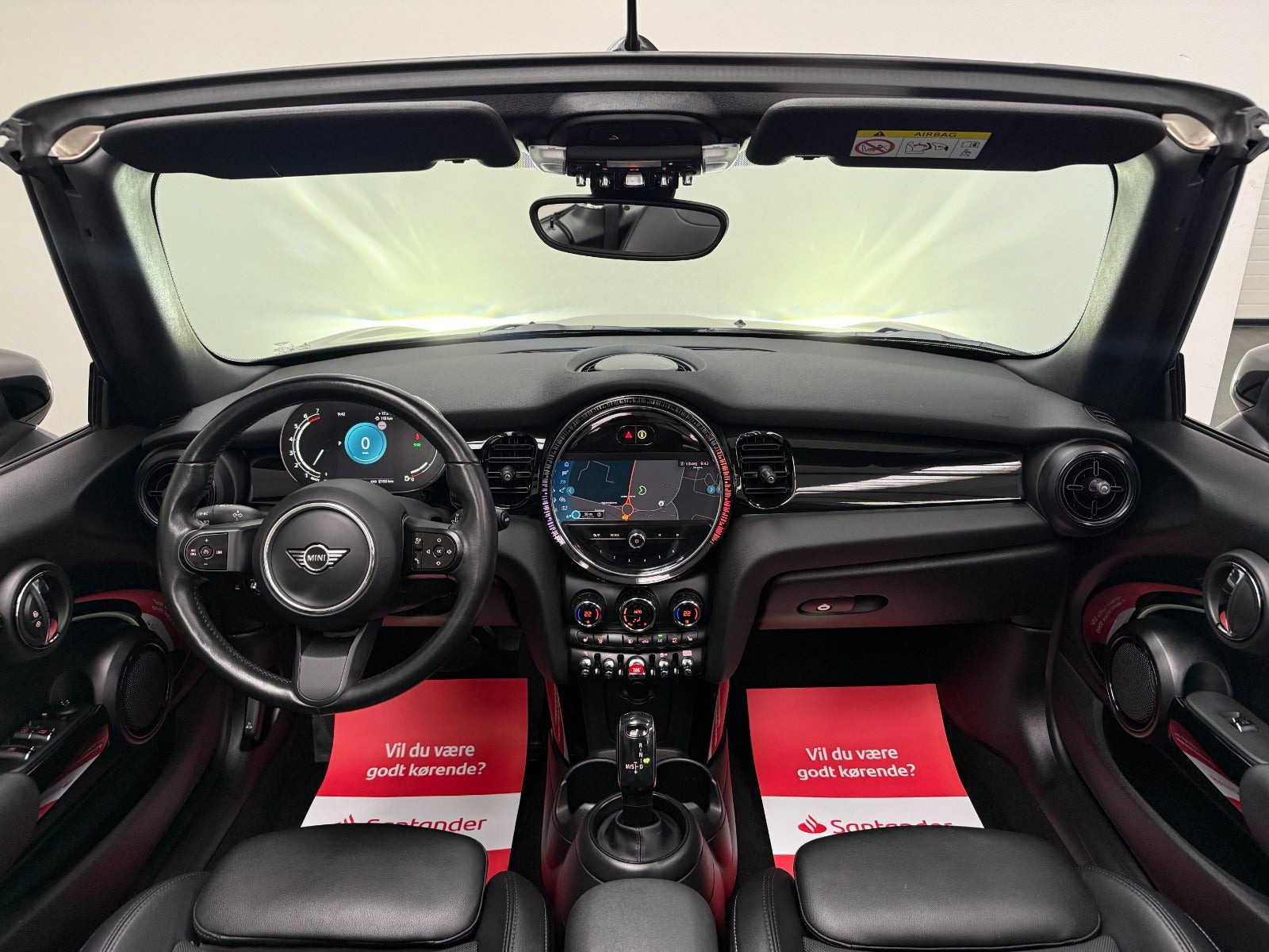 Brun Mini Cooper fra 2022