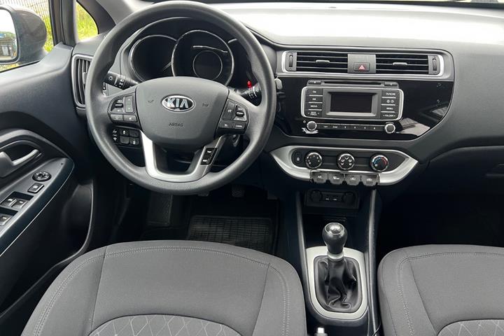 Brun Kia Rio fra 2016