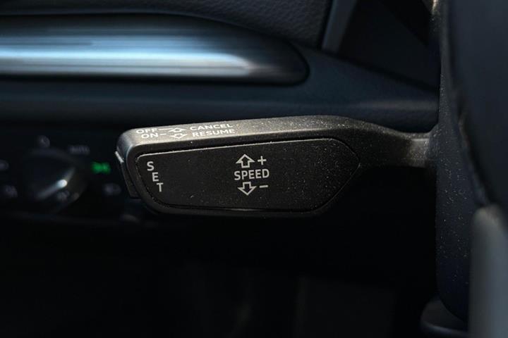 Blå Audi A3 fra 2017