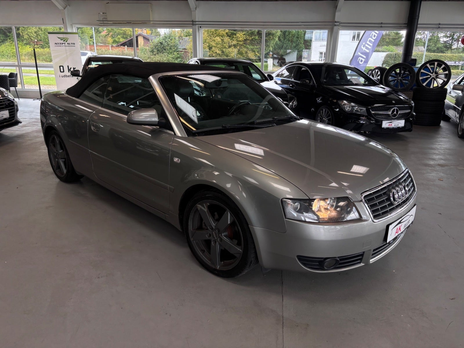 Grå Audi A4 fra 2002