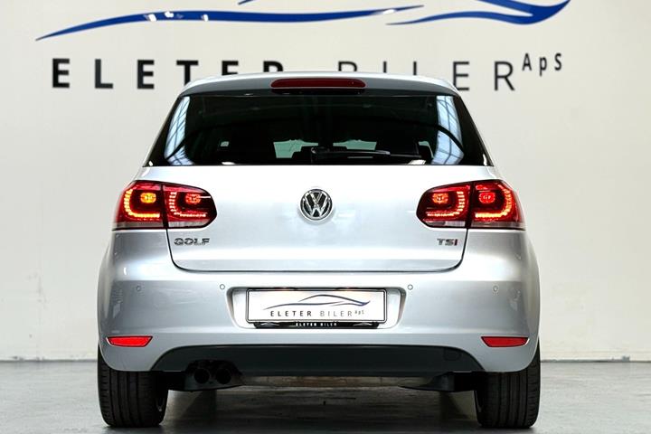 Sølv VW Golf VI fra 2011