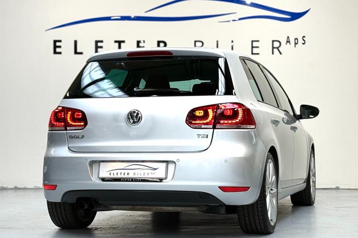 Sølv VW Golf VI fra 2011