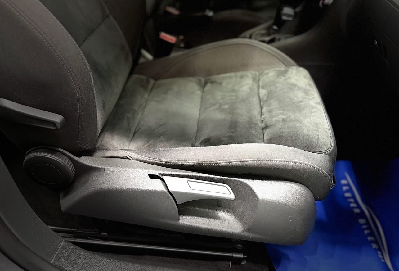 Sølv VW Golf VI fra 2011