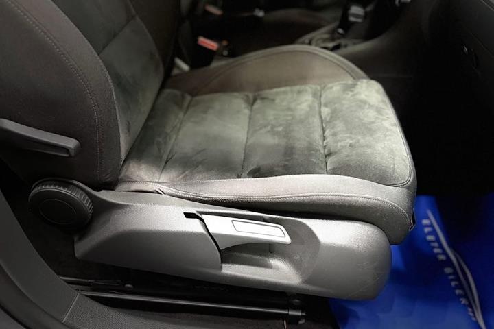 Sølv VW Golf VI fra 2011