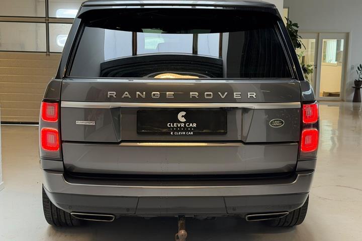 Grå Land Rover Range Rover fra 2018