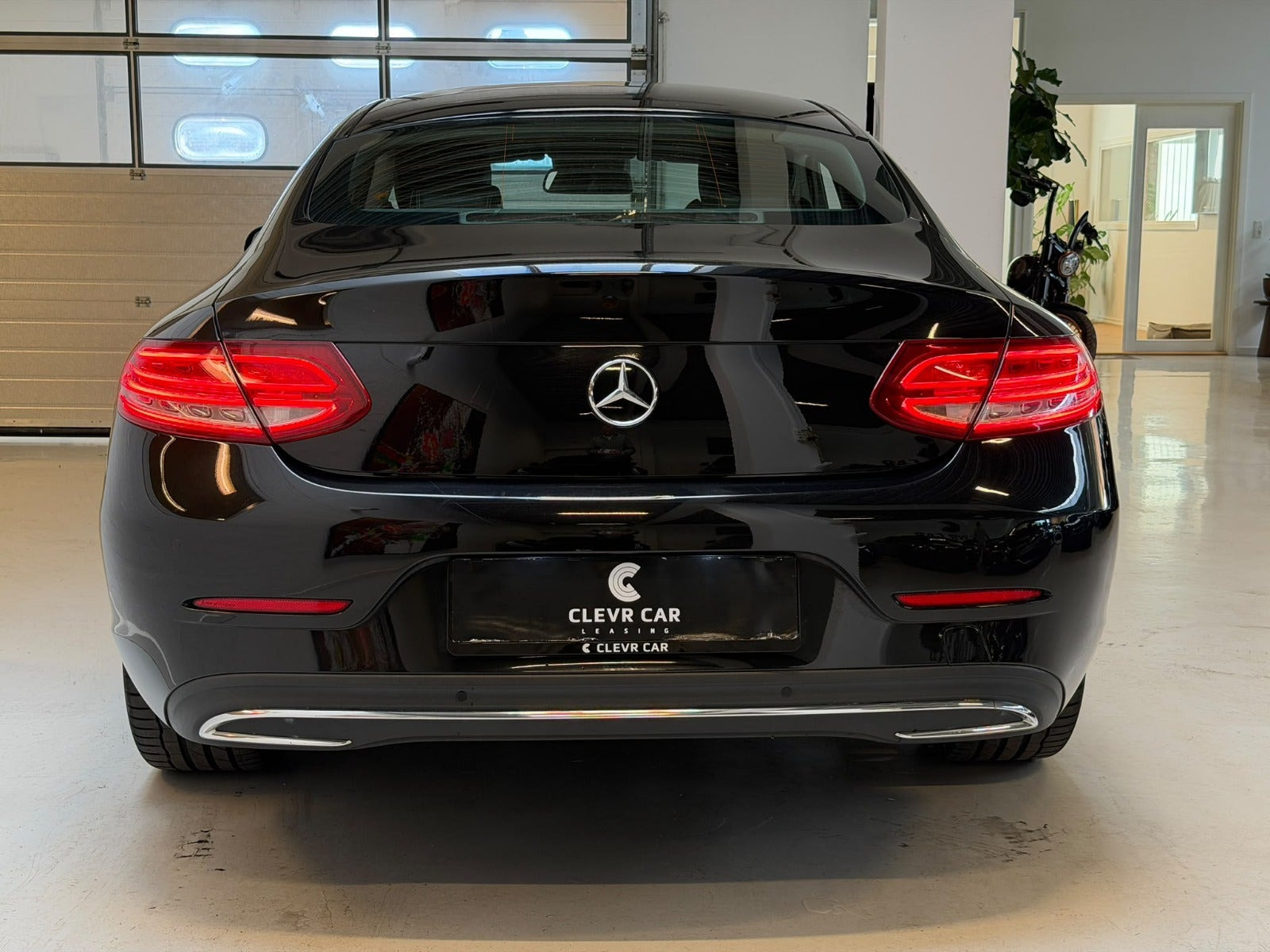 Sort Mercedes C220 d fra 2017