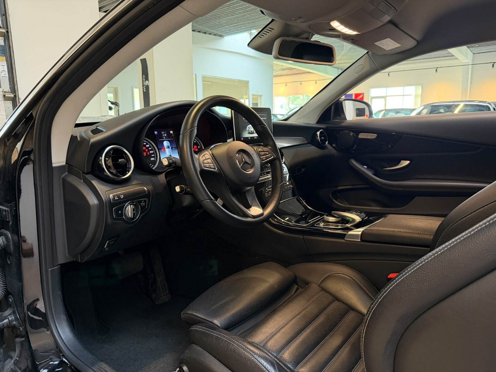 Sort Mercedes C220 d fra 2017
