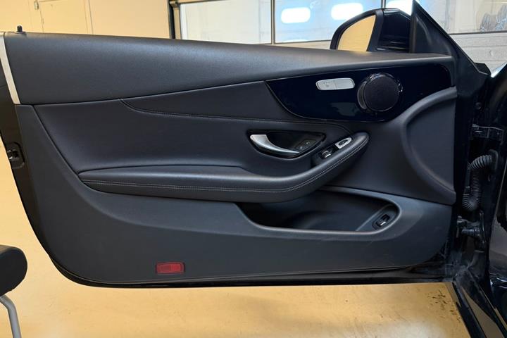 Sort Mercedes C220 d fra 2017