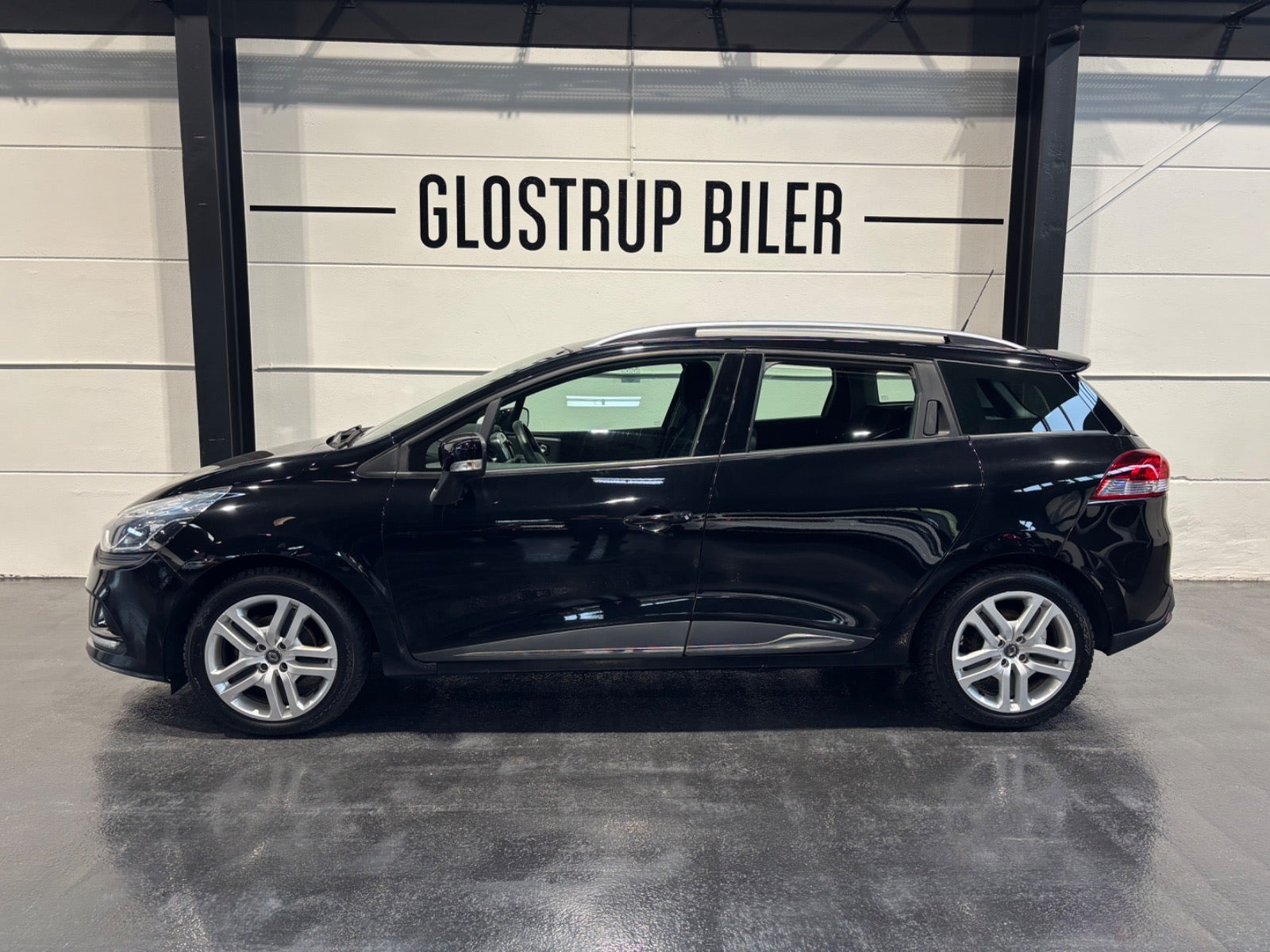 Sort Renault Clio IV fra 2019