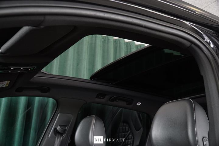 Sort Audi Q7 fra 2017