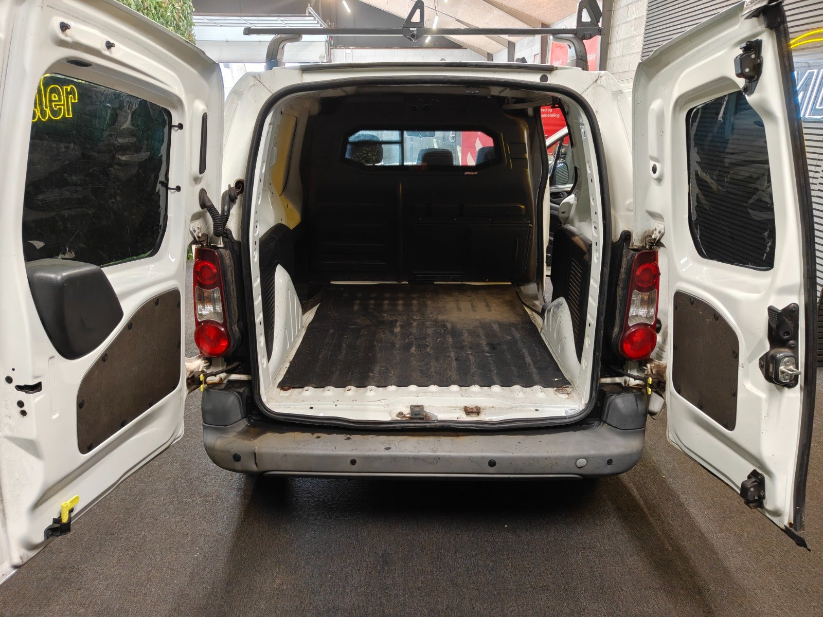 undefined Peugeot Partner fra 2015
