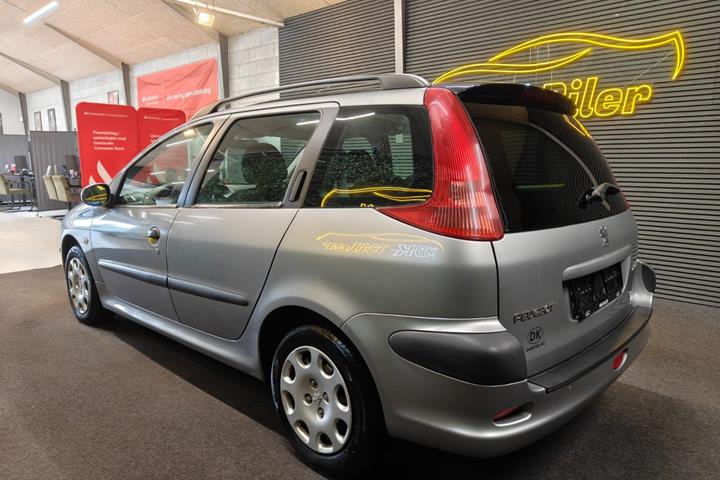 undefined Peugeot 206 fra 2005