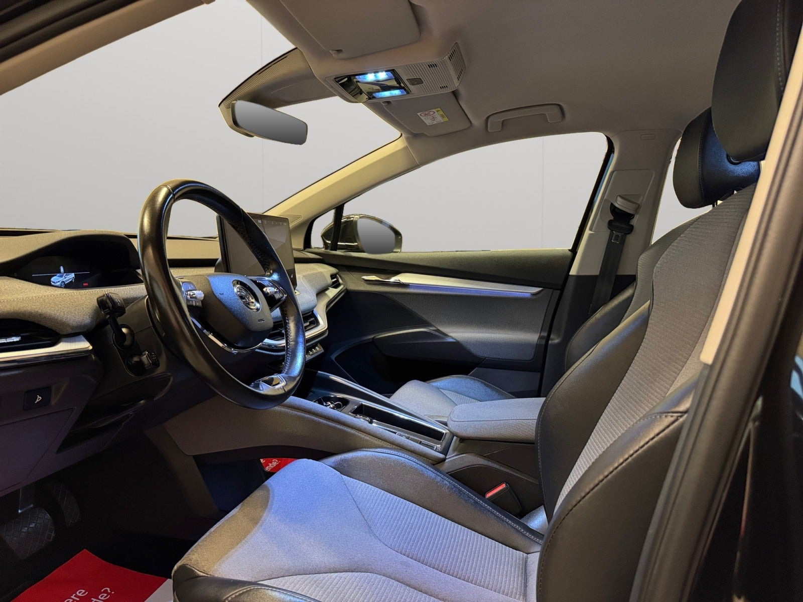 Sort Skoda Enyaq fra 2021