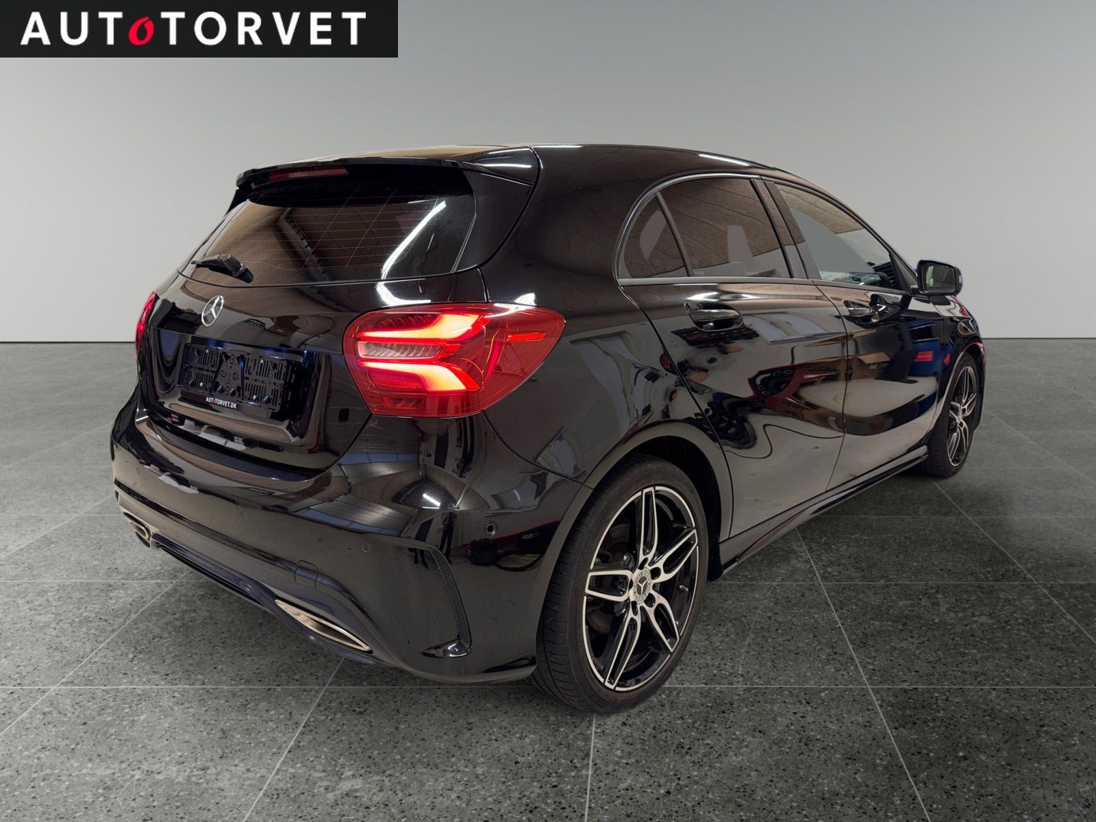 Sort Mercedes A200 d fra 2018