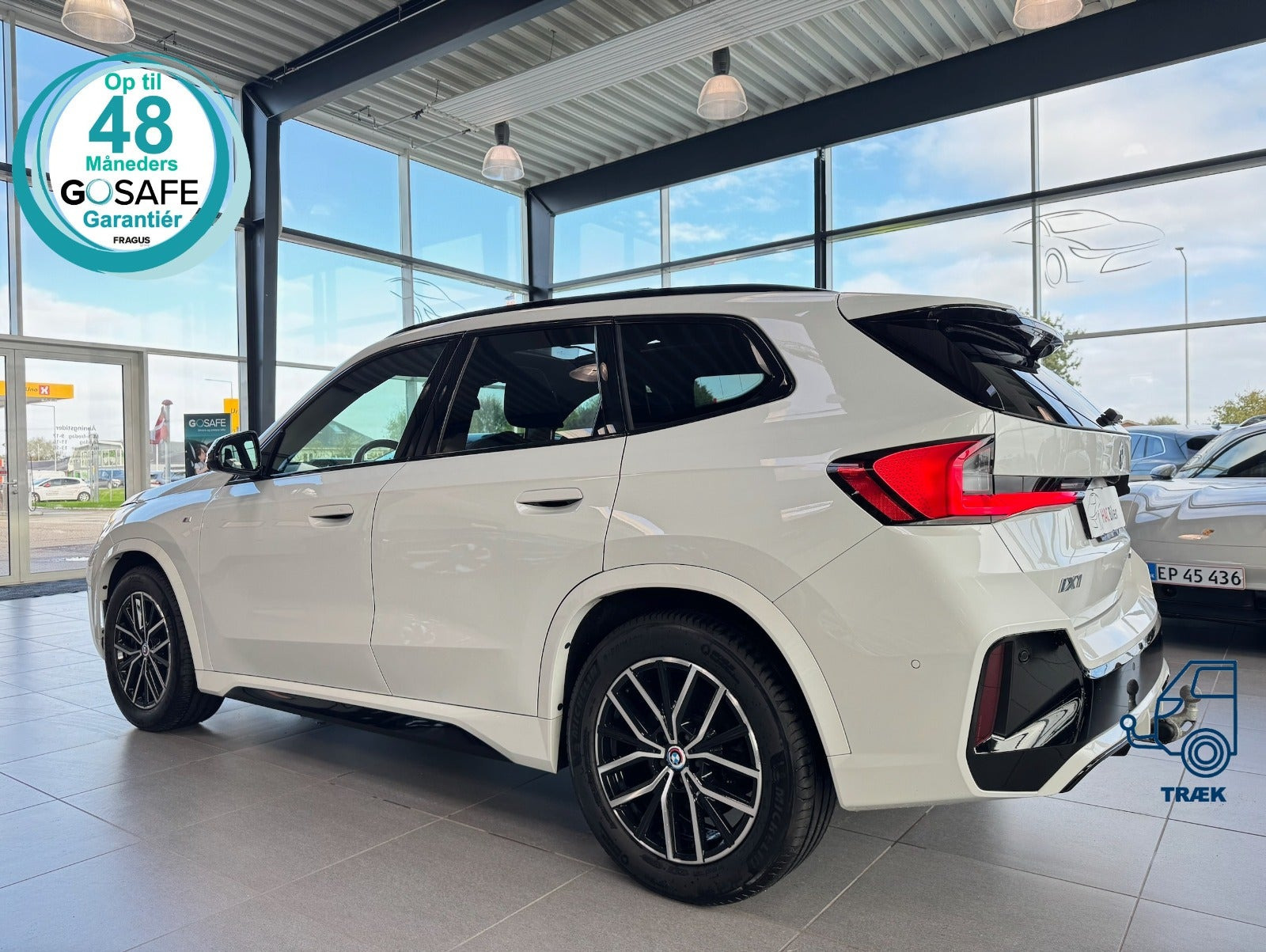Hvid BMW iX1 fra 2023