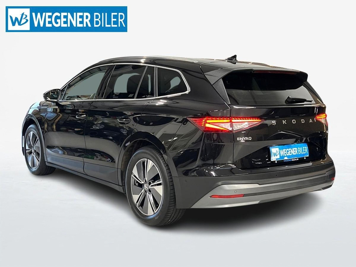 Sort Skoda Enyaq fra 2024
